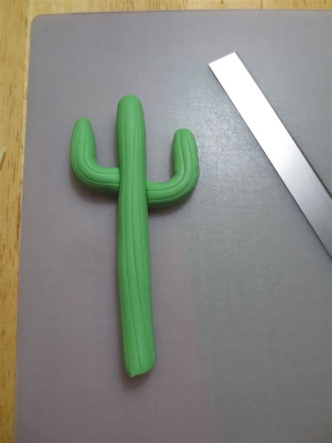 Real cacti flowers are soft. FONDANT CACTUS TUTORIAL - How to make a fondant saguaro ...