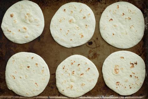 These spicy fish taco bowls are comfort food at its finest with a healthy twist. Fish Tacos with Spicy Slaw • Simple Gray T-Shirt