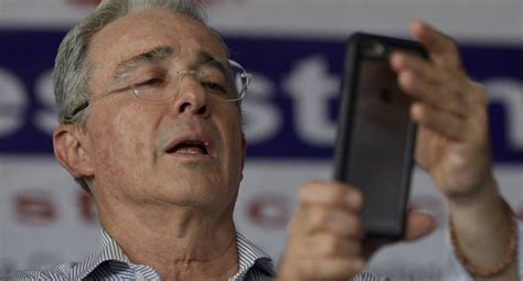 Find out more on sputnik international. Álvaro Uribe denuncia cuenta de Twitter