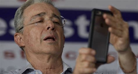 Mantente informado con las últimas noticias, videos y fotos de alvaro uribe que te brinda univision | univision. Álvaro Uribe denuncia cuenta de Twitter