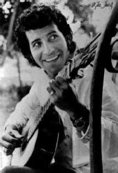 El 22 de septiembre de 1973, pocos días después del asesinato de víctor jara, el astrónomo y astrofísico soviético nikolai stepanovich chernykh, en la ciudad científica de nauchnyj , bautizó como (2644) victor jara a un asteroide del cinturón principal descubierto por él. Victor JARA