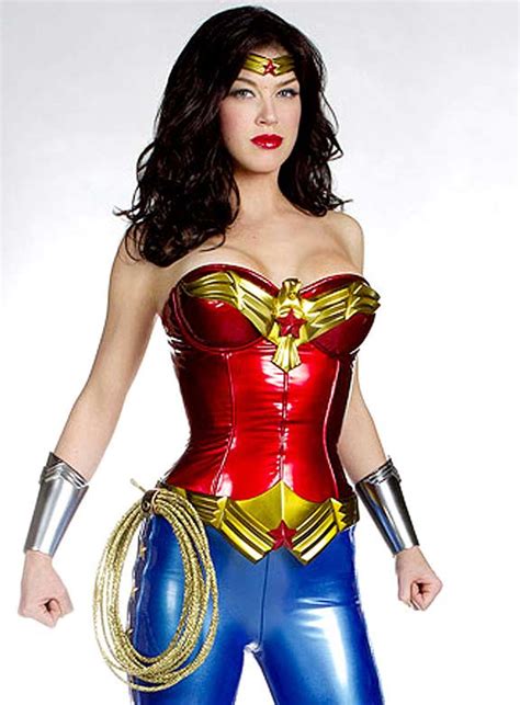 Weitere ideen zu wonder women, wonder woman kostüme, kriegerin. Das Einmaleins der Superhelden - Folge 4: Wonder Woman ...