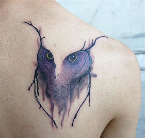 Meski memiliki bagian paling luas, tato di bagian punggung juga tidaklah mudah. 35 Tato Keren di Punggung - Tattoo Magz