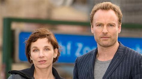 Hattet ihr einen lieblingsspruch aus dem zweiten teil des jubiläumsf.alls in der familie? Tatort Heute Schauspieler Männlich - Die Tatort Ermittler ...