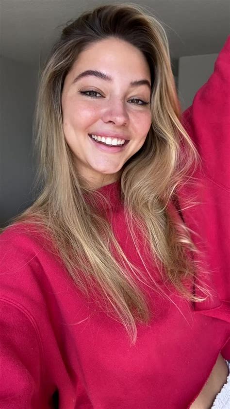 Madelyn Cline Bio, Wiki, Net Worth, Age, Height, Career, Boyfriend, Family - Captions Nation
