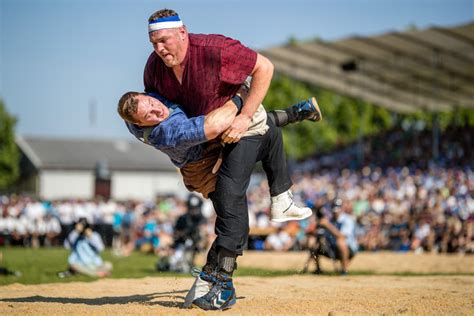 Der amtierende schwingerkönig christian stucki gibts sich am kommenden. Das Schwingfest in Ruswil hat drei Sieger nach gestelltem ...