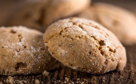 These moist cookies combine three kid favorites—chocolate, peanut butter, and banana—and they bake up with just four ingredients. Authentic Irish Christmas Recipes / Traditional Irish ...