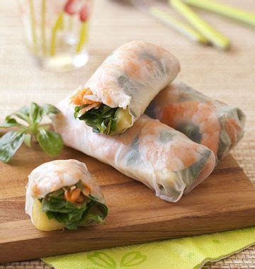 Rouleaux de printemps aux crevettes / shrimp spring rolls. Spring Roller Feuille Rouleau De Printemps Recettes ...