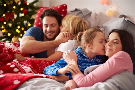 7 Tips to Beat Holiday Stress in Your Family • Sarah ...