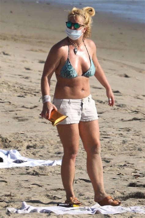 Introducing the britney spears limited edition loot crate series! Britney Spears in a Bikini at a Beach in Malibu 10/15/2020 ...