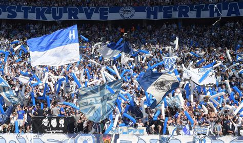 Bereits in der saison 1905/1906 kann die mannschaft mit der unterstützung der neu gewonnenen fans die berliner meisterschaft für sich. Hertha startet mit Heimspiel in Saison - B.Z. Berlin