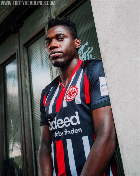 Get the latest eintracht frankfurt news, scores, stats, standings, rumors, and more from espn. Eintracht Frankfurt 19-20 Trikots Enthüllt - Nur Fussball