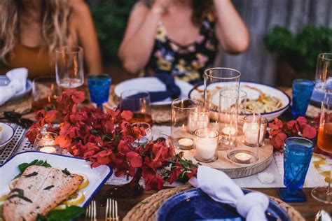 But if you're the host not to mention, sometimes that beautiful recipe you found ends up looking like a pinterest fail and tastes mediocre at best. Greek Dinner Party: Easy menu filled with garlic lemon ...