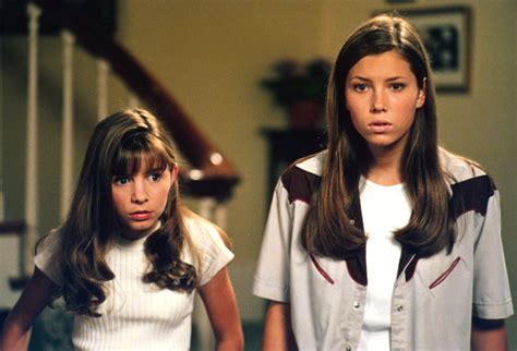 Zu der eröffnung ihres neuen lokals au fudge machte sich die ehefrau von justin timberlake ein besonderes geschenk. Jessica Biel and her "7th Heaven" sisters just reunited ...