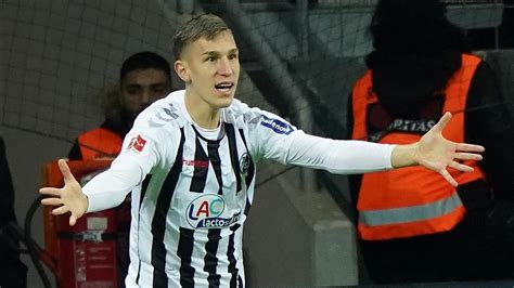 Find the perfect nico schlotterbeck stock photos and editorial news pictures from getty images. BVB vs. SC Freiburg: Noten und Einzelkritik