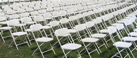 Let our experienced staff help you determine the style and quantity of chair that you should rent for your event, wedding or party. Table And Chair Rentals - Bounce Zoo