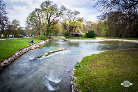 Der englische garten im münchner nordosten gehört mit einem gesamtareal von 375 ha (3,75 km²) zu den größten stadtparks der welt, er rangiert flächenmäßig noch vor dem hyde park (london) und dem central park (new york). Teehaus - Das japanische Teehaus im Englischen Garten ...