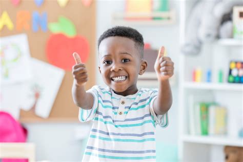 Roupas para crianças de 0 à 6 anos. Filastrocche per bambini, Finalmente sono in prima di ...