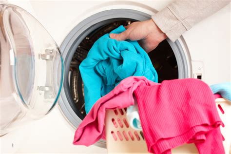 It is advised that you let the clothing air dry for some better results. Accident in the washing machine | Cooking In Plain Greek