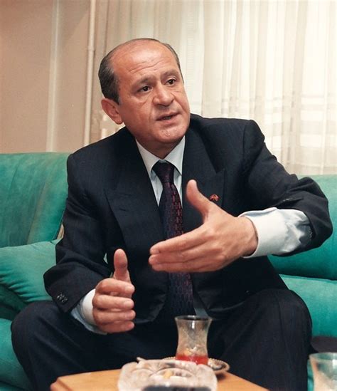 İşte devlet bahçeli'nin merak edilen biyografisi Devlet Bahçeli'nin hiç görmediğiniz fotoğrafları ...