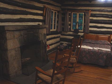 Located 20 miles southeast of the new river gorge bridge, the park is most known for the glade creek grist mill, a fully functional replica of the original cooper's mill, which once stood on the grounds. 4x4 Icon - Babcock State Park 7/2/07 - 7/5/07