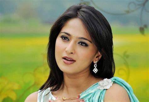 Anushka shetty ever seen running stills gallery. 21+ Unseen Anushka Shetty Hot Photos, Sexy Bikini Images ...