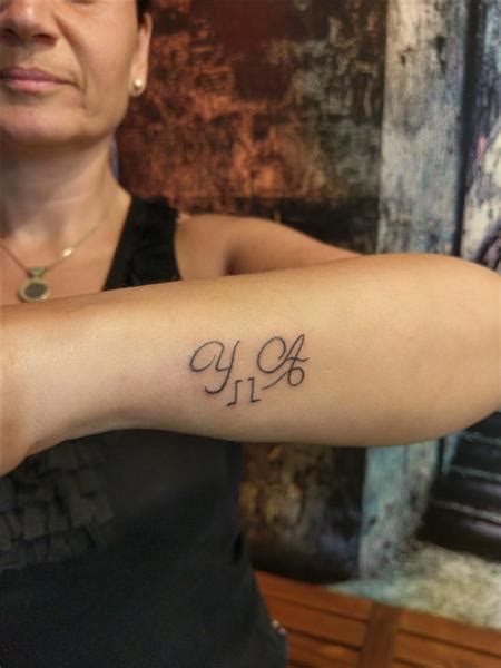 Elif vav harfi tattoo dövme şablonu evde sprey ya da kına ile 02 tem 2017 tattoo h ve s harfi ile ilgili. Dovme H Harfi : Dovme H Harfi 50 Sevimli Parmak Dovmesi ...