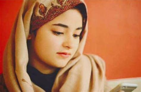 Zaira wasim dangal girl, a secret superstar decided to say goodbye to bollywood, she posted her message to all of her fans on her official facebook & instagram pages. Exclusive interview: Secret Superstar happened even before ...
