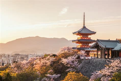 Limita con el mar de japón al oeste y se extiende desde el mar de ojotsk en el norte hasta el mar de china oriental y taiwán en el sur. Inspiration Japon | Tourisme pour tous