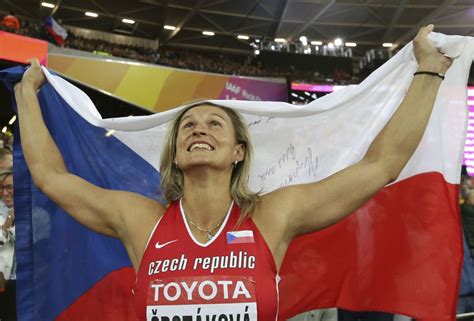 Barbora spotakova wins gold in women's javelin throw final in london olympics. Barbora Špotáková má podruhé zlato z mistrovství světa ...
