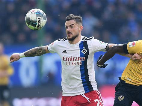 Match ends, hamburger sv 2, sg dynamo dresden 1. Was soll das denn? Die DFL klaut Leibold sieben Vorlagen