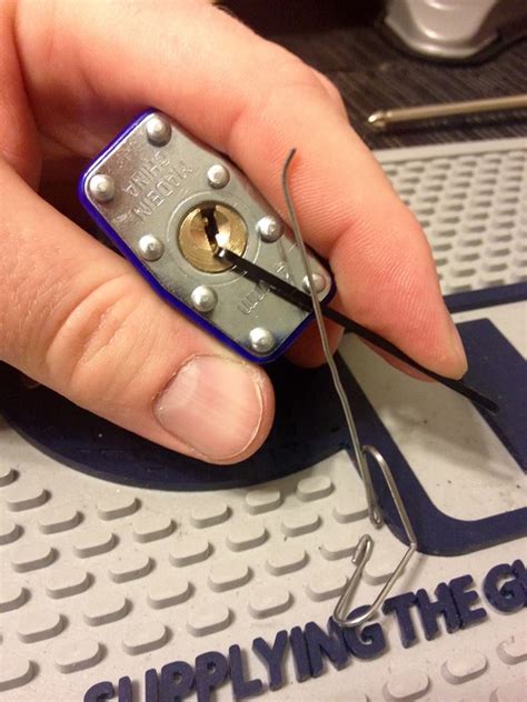 Check spelling or type a new query. How To Pick A Pad Lock With A Paper Clip - Open A Padlock ...