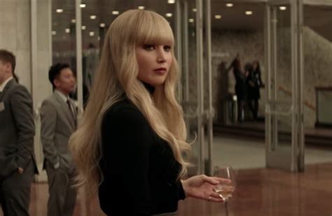 • dominika egorova | game of survival. Nieuwe clip voor Red Sparrow met Jennifer Lawrence ...