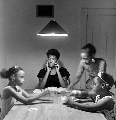 Little did i know the importance of the kitchen table series. Carrie Mae Weems: Kitchen Table Series | MONOVISIONS