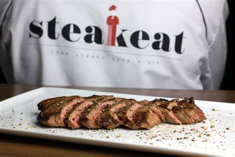 Put in the onions and 1/2 teaspoon salt, and cook until they are tender. How To Cook Round Steak On Stove Top & How Long Does It ...