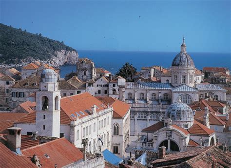 In fact the street was mentioned in the fifth edition of the statute of dubrovnik in 1272. Sightseeing Dubrovnik | Spazierwege durch Dubrovnik √