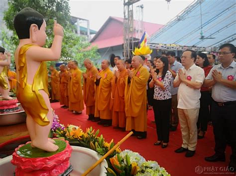 Trong thông điệp gửi đến vesak 2019, đức trưởng lão hòa thượng thích phổ tuệ (pháp chủ giáo hội phật giáo việt nam) nhấn mạnh đây là sự kiện thiêng liêng gắn với cuộc đời đức phật và sự kiện hy hữu. Cao Bằng, Tuyên Quang, Hà Giang long trọng tổ chức Đại lễ ...