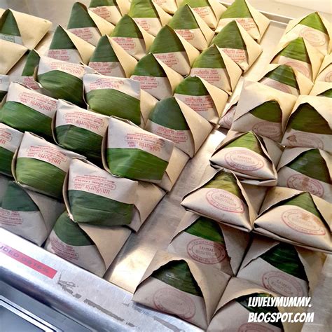 Carabungkus #nasilemak #daunpisang #m_a_k #makan #food #malaysia tutorial bungkus nasi lemak daun. LOVE IS WONDERFUL: Nasi Lemak Hamidah