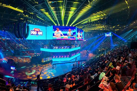 Nasa for discount to apply. W杯はスポーツだけじゃない!『2019 Fortnite World Cup』でのゲーム実況者の急成長について調査し ...