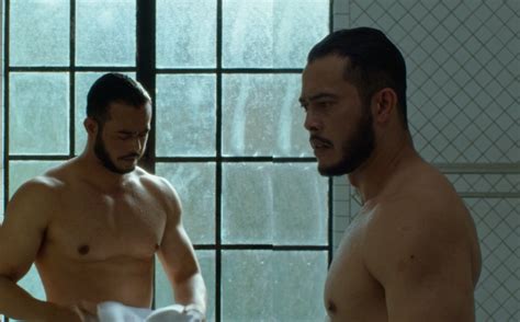 Zul ariffin, izara aishah, nur fazura, farid kamil, azad jasmin, iedil putra. Adegan Mandi & Tayang Badan Dalam Misteri Dilaila, Ini ...