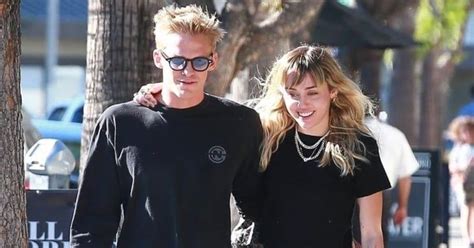 Live in los angeles on saturday afternoon (april 27).… Miley Cyrus y Cody Simpson terminan su relación | Nación Rex