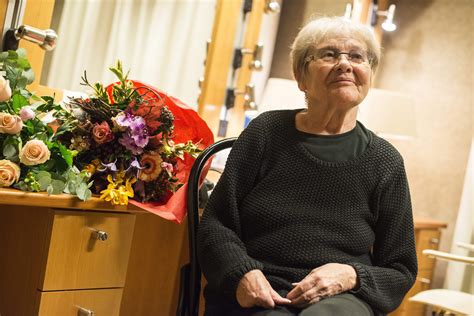 Mari törőcsik (born 23 november 1935) is a hungarian stage and film actress. Megint kórházba került Törőcsik Mari