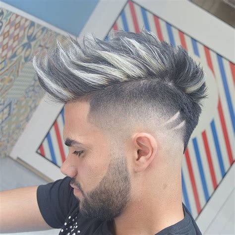 Es uno de los tipos de desvanecidos más usados hoy en día. Pin en Corte de pelo hombre