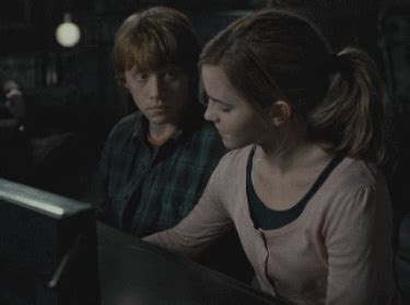 Alyssa loves giving head 3 min 720p. Hermione gives Ron a handjob