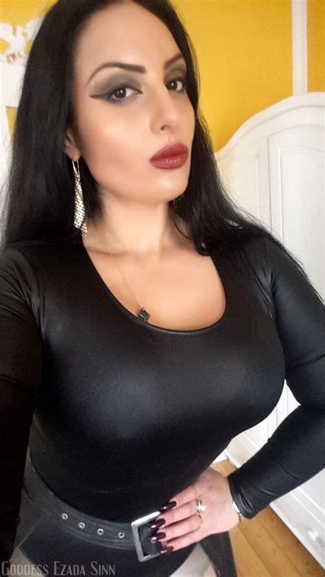 Sinn ezada beautiful mistress slave punishment. pink poodle's first meeting with his Goddess part 3 ...