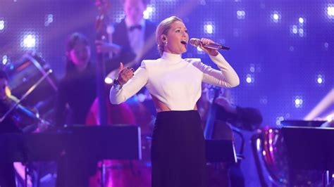 Für den aktuell im herbst 2020 geplanten release, sind wir nun erneut auf der suche nach songs und freuen uns auf eure angebote, die ihr als konsequente fortführung und. Ein Jahr Kreativpause: Helene Fischer hat es total ...