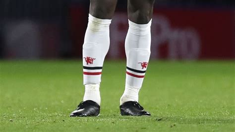 The golden boot is awarded to the player who scores the most goals in the tournament. New boots will solve Romelu Lukaku scoring issues - Jose ...