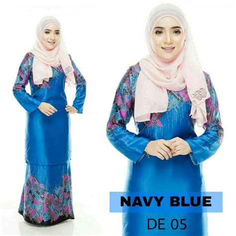 Royal blue baju kurung come with comfortable features and have additional modern pockets and buttons that make them even more ideal for daily wear. BAJU KURUNG MODEN DELIA ROYAL SILK NAVY BLUE | Saeeda ...