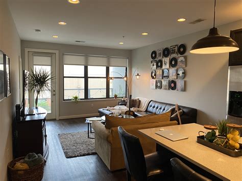 1 bedroom apartments allow more privacy than just minutes away from the ohio state university and downtown columbus, the commons at olentangy is conveniently located near the finest dining. My one bedroom apartment in downtown Columbus, Ohio ...