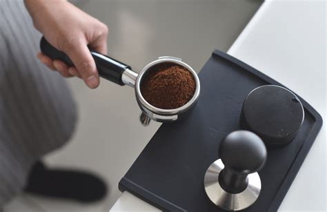 Instead, it intensifies chocolate flavors, making them richer and more full. エスプレッソの調整方法。世界の一流バリスタから学ぶレシピ作りのコツ | Coffee Literacy/コーヒーリテラシー